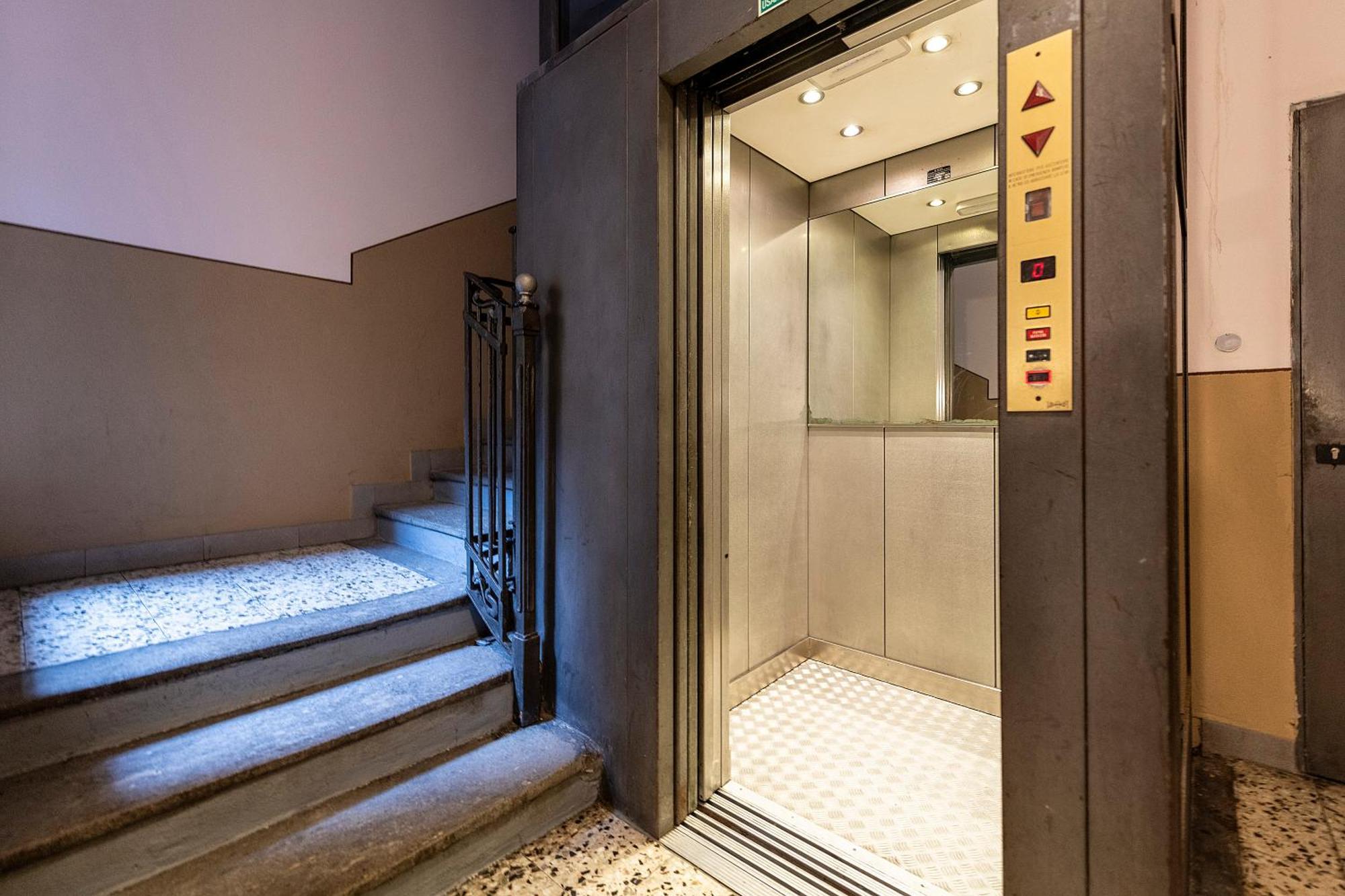 Bessy House, Near Fondazione Prada Appartement Milaan Buitenkant foto